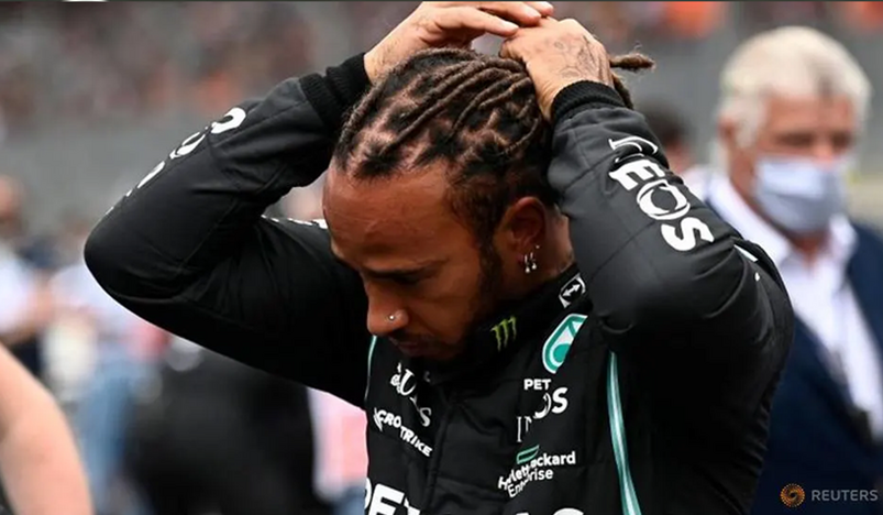 F1 world champion Hamilton condemns racist abuse of England football players